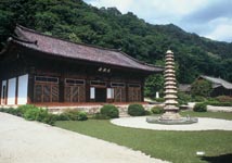 Pohyon Tempel im Myohyangsan Gebirge