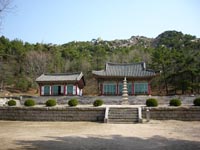 Tempel oberhalb von Kaesong